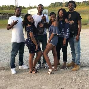 Meet your Posher, Akeem